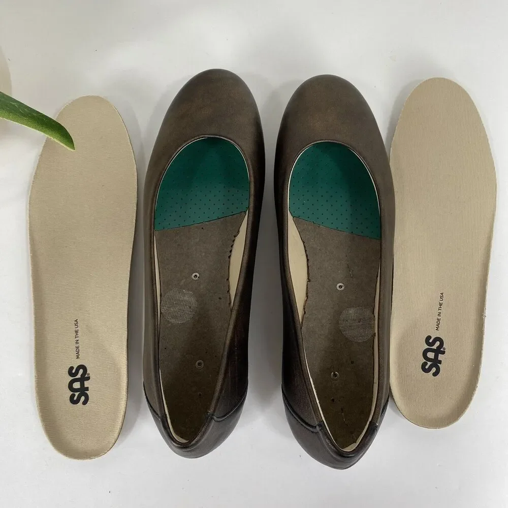 NWOB SAS Scenic Ballet Flat Bronze Metallic Slip On Comfort Shoe Women Size 9.5N